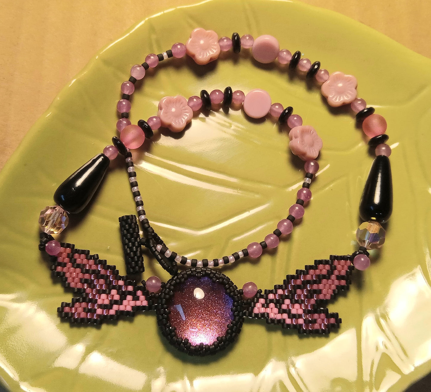 Fairy Flutter necklace (pink)